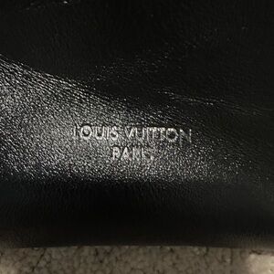 Not Auth Louie Black Leather